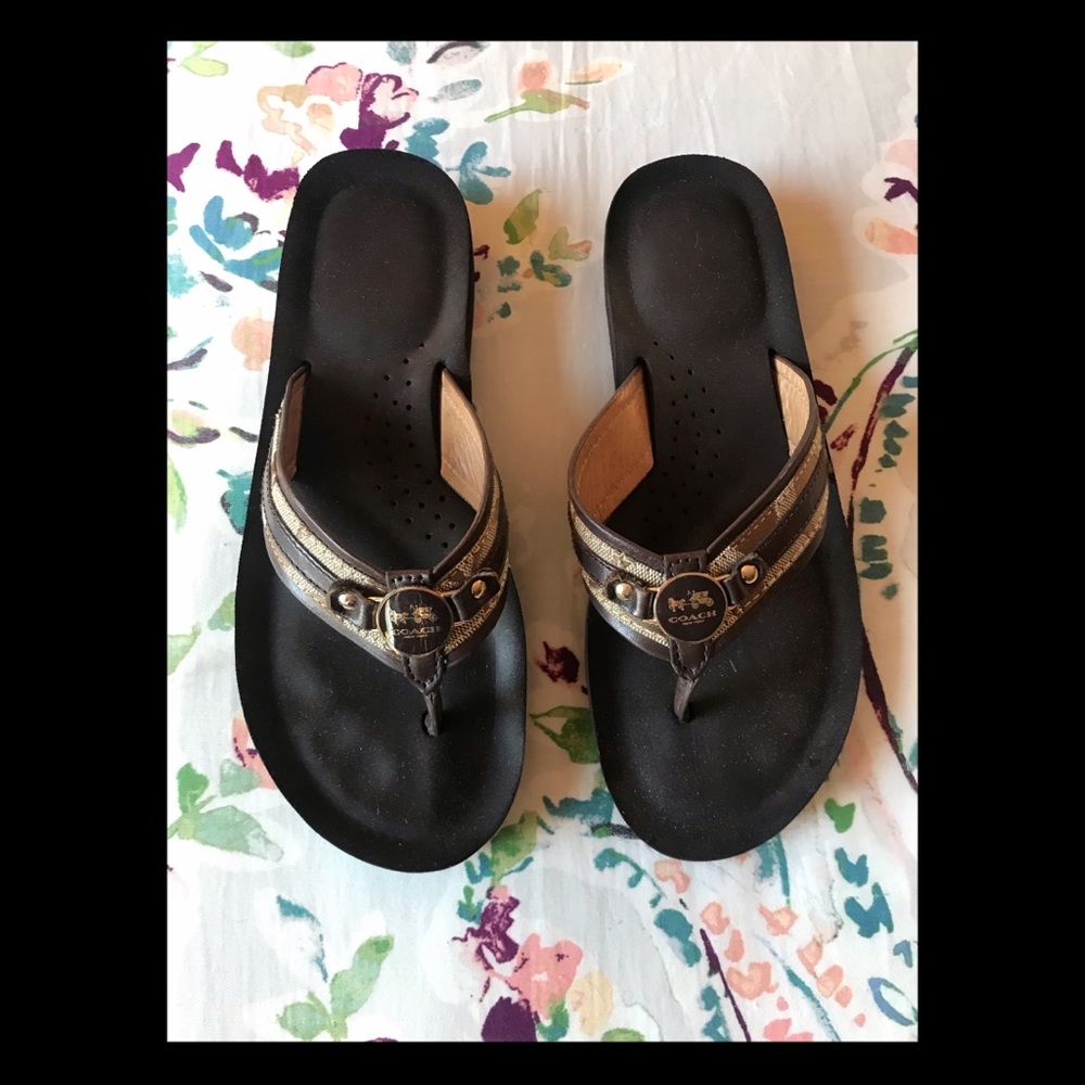Coach Jasmine flip flops